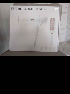 Featherweight Luxe 2i Professional Hair Dryer - White with Rose Gold Accents NWT